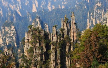 長沙出發(fā)到黃龍洞、張家界森林公園、天門山、鳳凰五日游